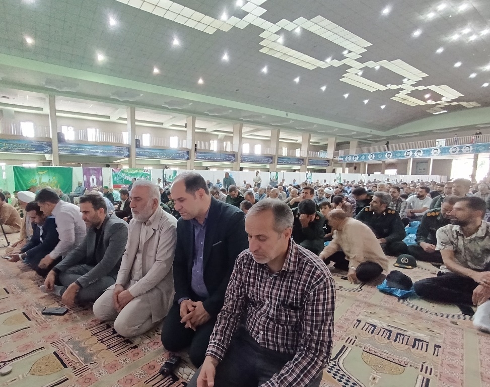 حضور گسترده مسئولان و مردم شریف شهرستان خمین در نماز جمعه مورخ 23 خرداد 1404