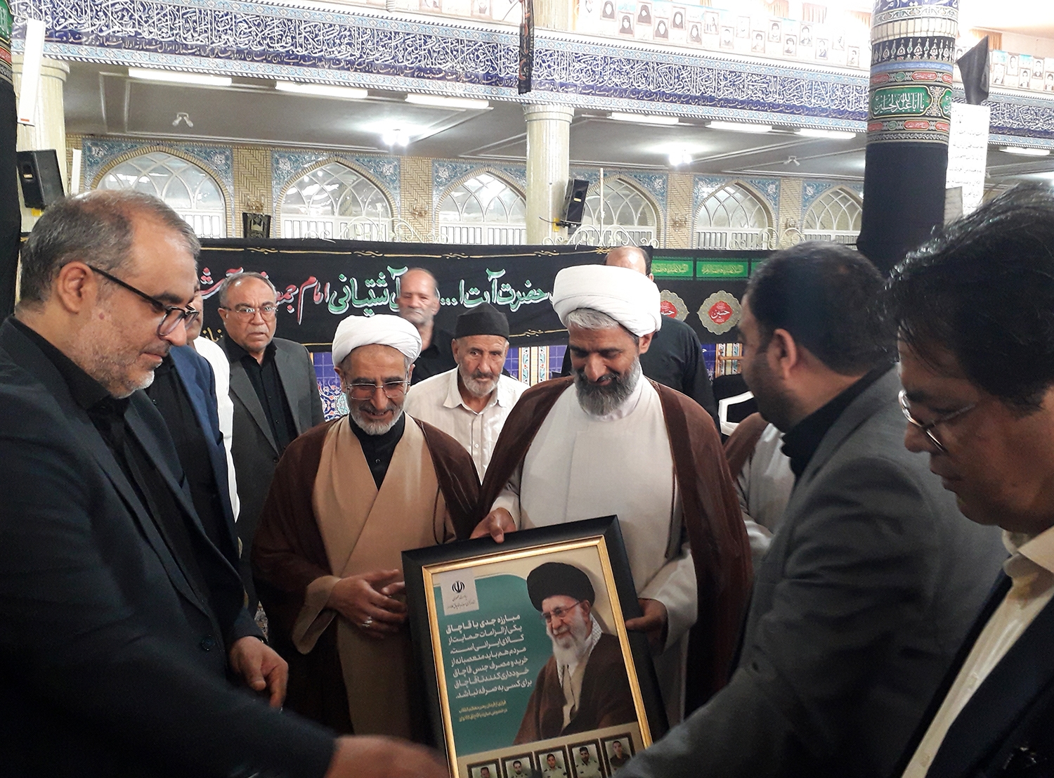 حضور دبیر کمیسیون در نماز جمعه شهر آشتیان