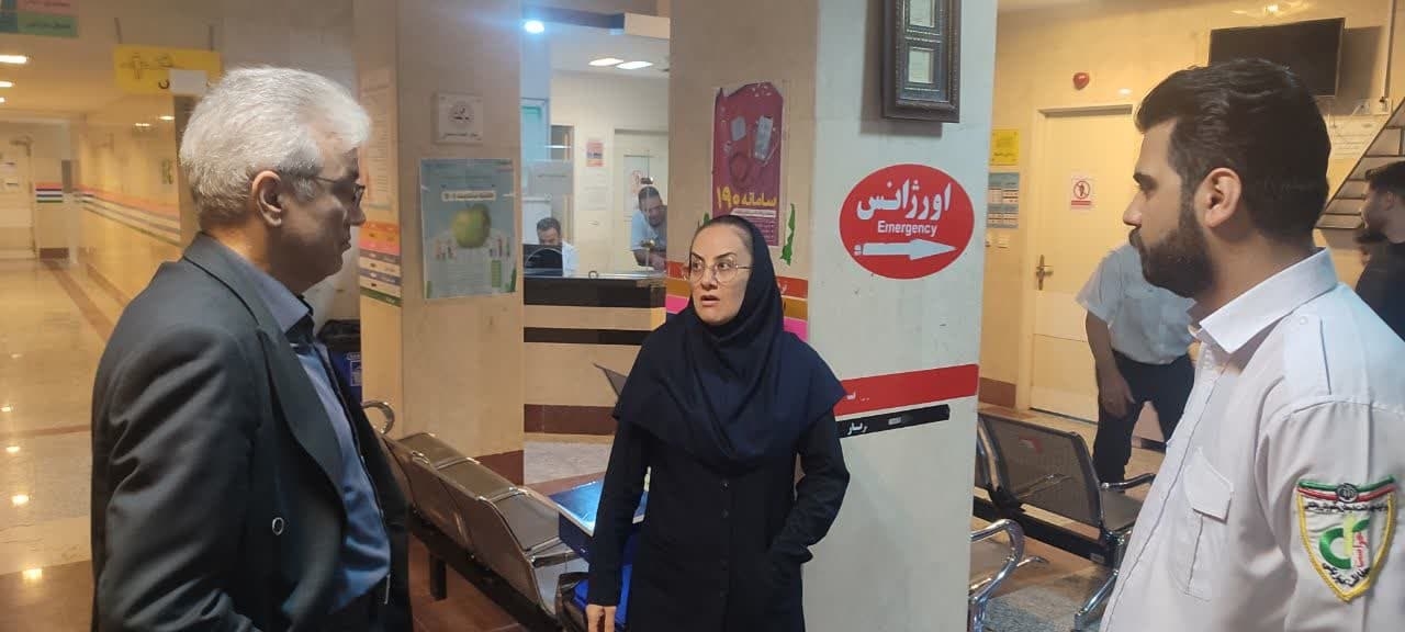 بازدید دکتر احمدی از بخش‌های درمانی بیمارستان امام رضا (ع) زرندیه