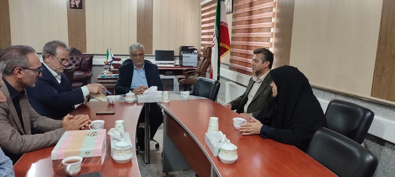 برگزاری جلسه هماهنگی راه‌اندازی مرکز انتقال خون زرندیه به ریاست دکتر احمدی