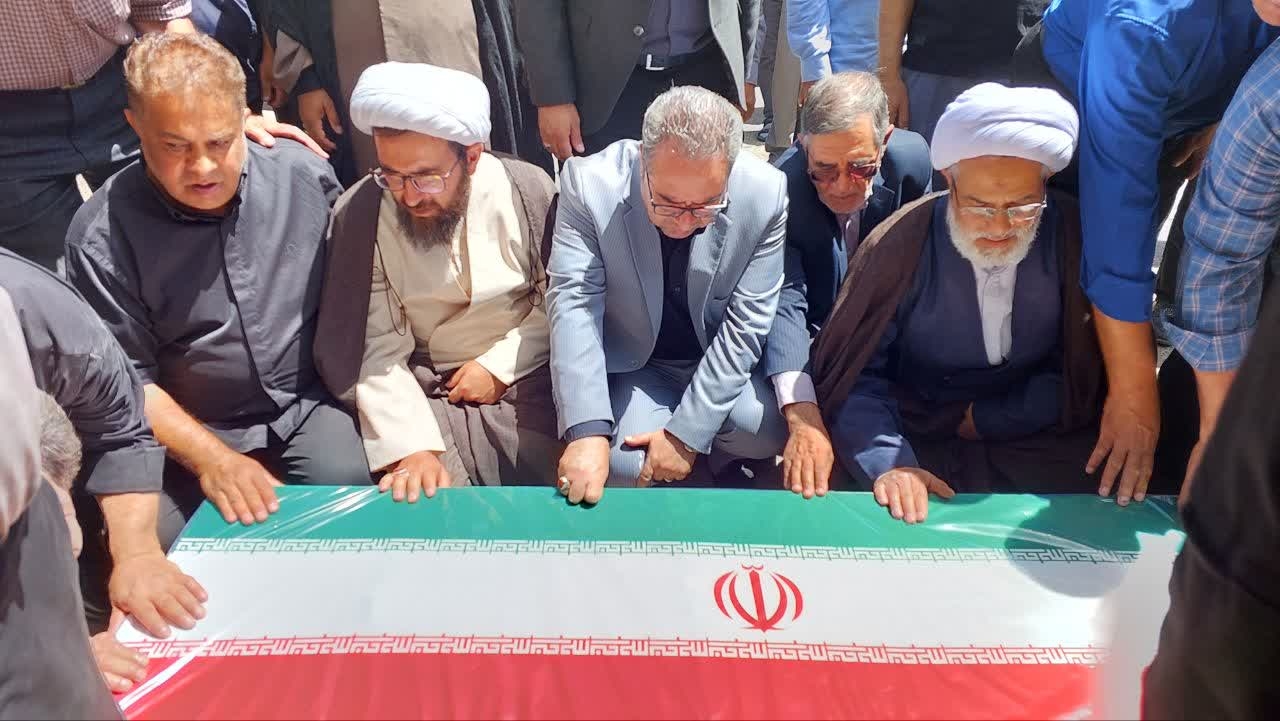 تشییع پیکر پاک شهیده والامقام مرضیه جهانی در شهر محلات