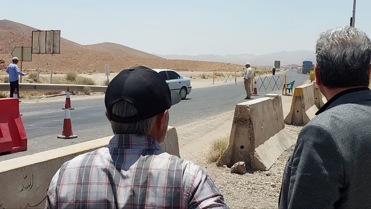 بازدید از برخی از پست‌های ایست و بازرسی مستقر در شهرستان