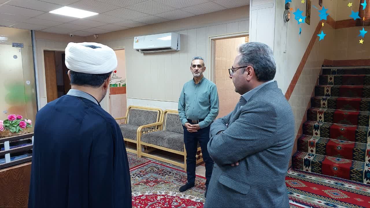 بازدید فرماندار شهرستان محلات از مؤسسه مهد قرآن و عترت شهر محلات