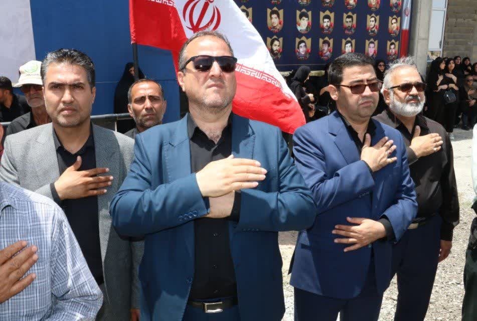 حضور  حاجی علی بیگی سرپرست فرمانداری شهرستان اراک در جمع عزاداران حسینی در روستای ابراهیم آباد