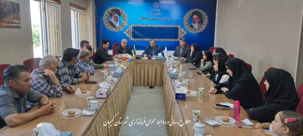 🔻نشست مدیرکل فرهنگ و ارشاد اسلامی استان مرکزی با اصحاب فرهنگ و هنر شهرستان کمیجان