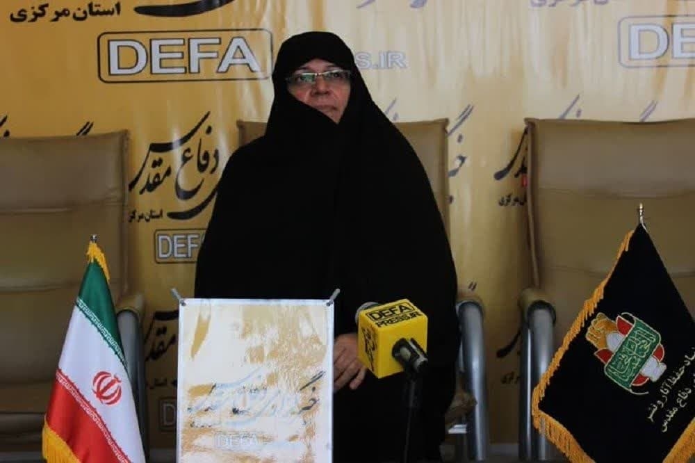 پروین مفتح‌زاده، مدیرکل دفتر امور زنان وخانواده استانداری مرکزی در مصاحبه با خبرگزاری دفاع‌پرس با اشاره به نقش شورای هماهنگی بانوان در دفاع مقدس اظهار داشت: یکی از راهبردهای مهم استان مرکزی در دهه گذشته، تشکیل «شورای هماهنگی زنان در دفاع مقدس» بوده که با هدف بازخوانی و تبیین نقش بانوان در پیروزی انقلاب اسلامی و هشت سال دفاع مقدس شکل گرفته است. این شورا همچنین نقش مهمی دربازسازی شخصیت نسل جوان بانوان ایفا می‌کند و در مسیر معرفی الگوی سوم زن مسلمان گام برمی‌دارد.