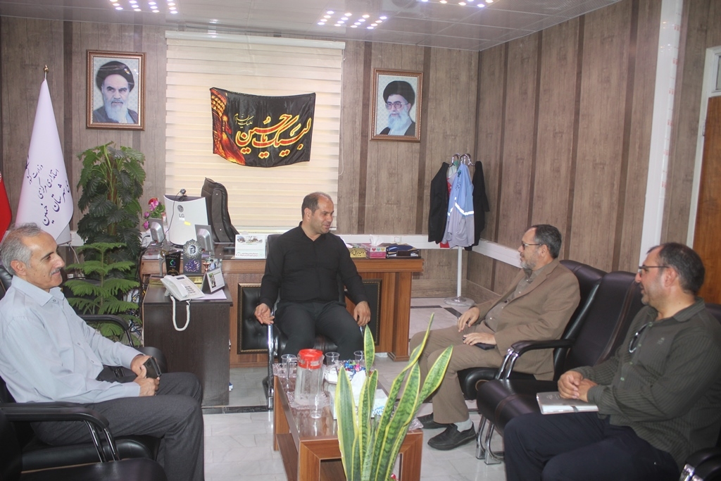 نشست بررسی فرصت های سرمایه گذاری در شهرستان خمین برگزار شد