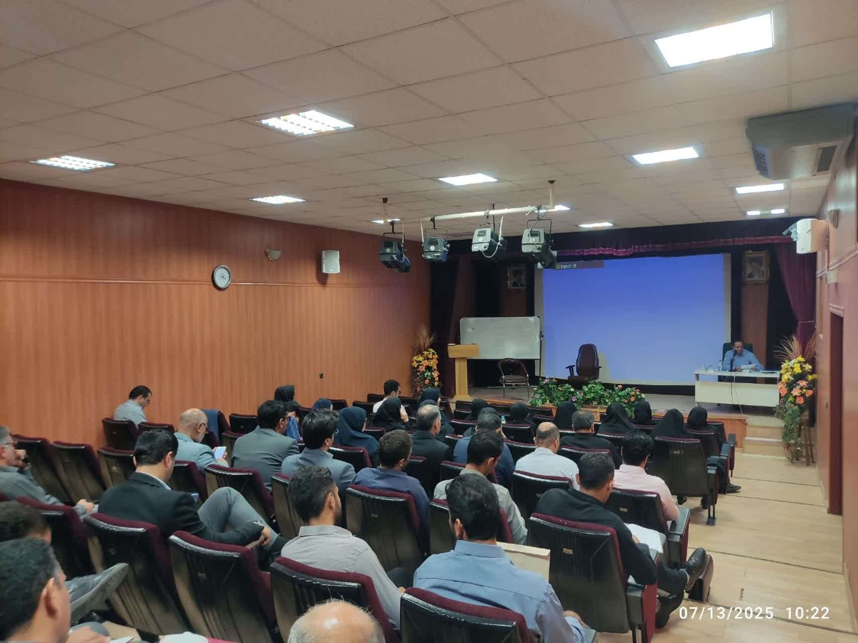 آغاز دوره جامع «استانداردهای حسابرسی» با حضور مسئولین و کارشناسان مالی شهرداری‌های استان مرکزی