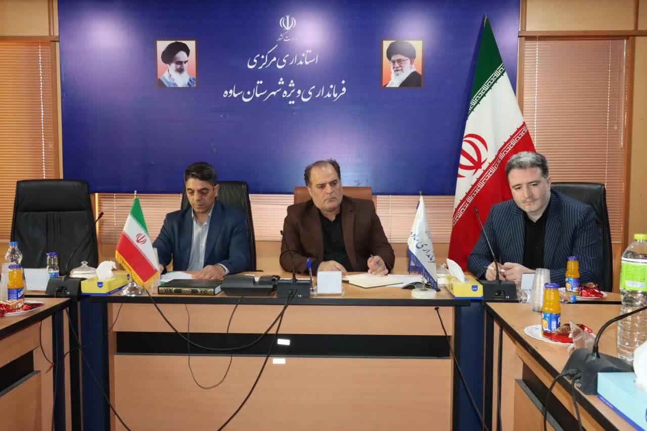 جلسه رفع نواقص پروژه ۱۸۴۸ واحدی طرح نهضت ملی مسکن ساوه برگزار شد