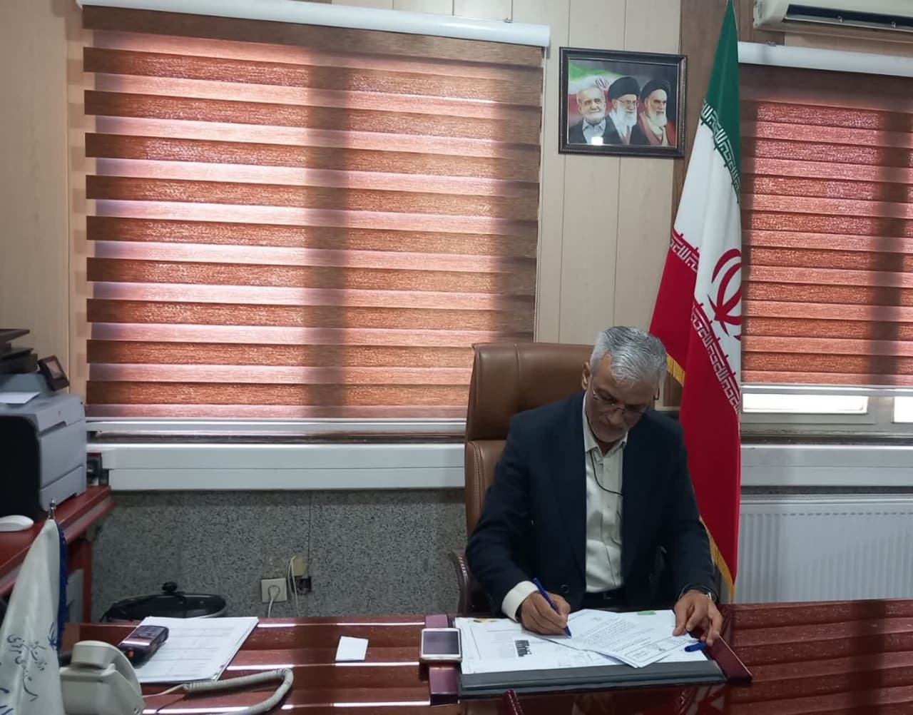 سرپرست فرمانداری شهرستان زرندیه در پیامی درگذشت مادر بزرگوار شهید والامقام ناصر میرزایی را تسلیت گفت.