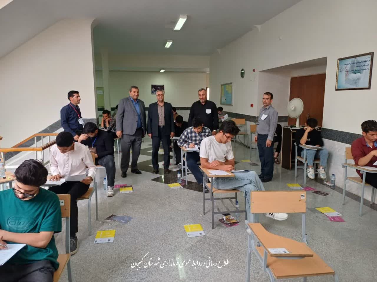 🔻 بازدید فرماندار شهرستان کمیجان از فرایند برگزاری مرحله دوم کنکور سراسری ۱۴۰۴
